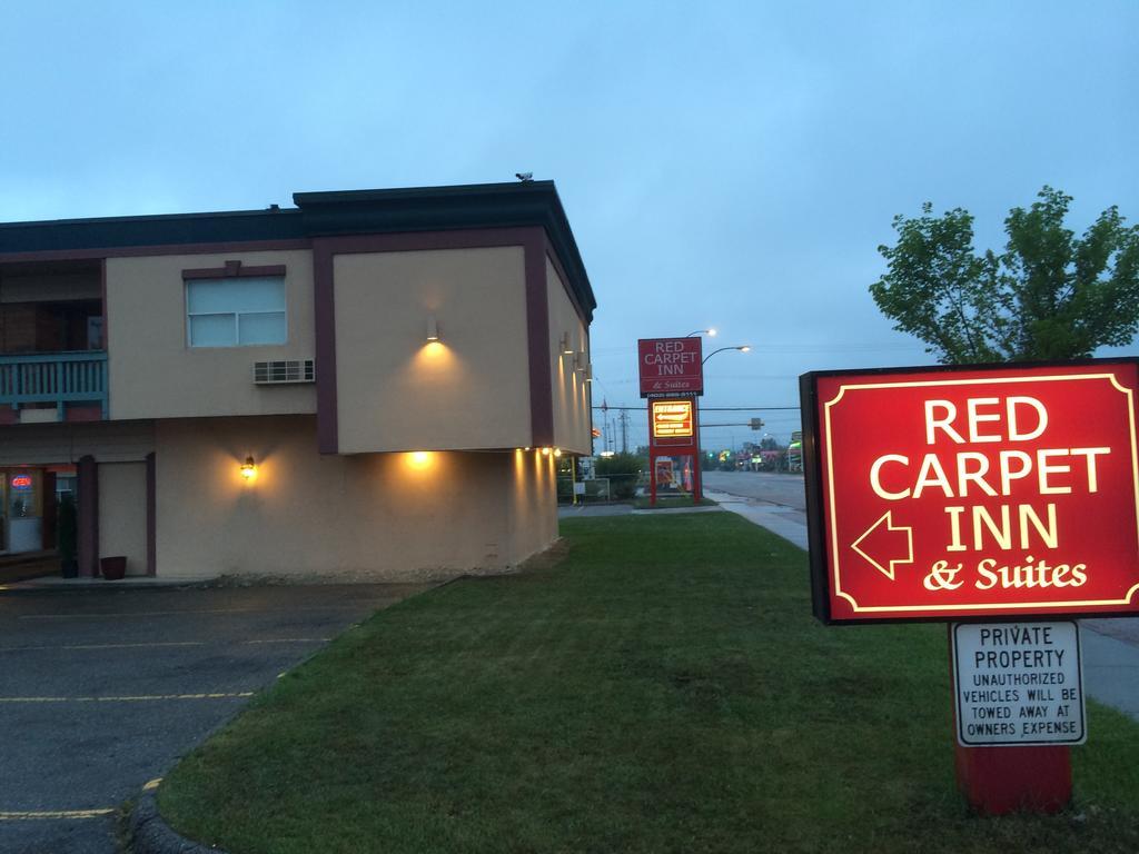 Red Carpet Inn & Suites YYC Dış mekan fotoğraf